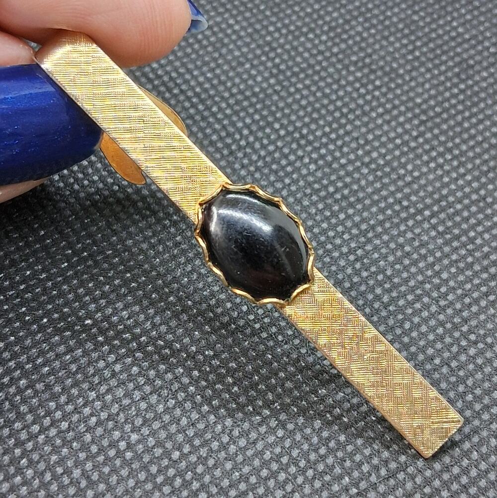 Vintage Gold Tone Tie Clip Clasp Textured Surface w/ Faux Onyx Cabochon